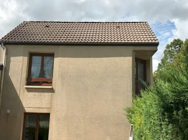 Pose ardoise naturelle au clou à Cognin – SD Couvreur Savoie